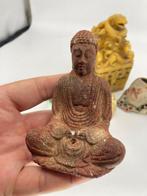 6 statues and figurines - zeep andere steen - China (Zonder