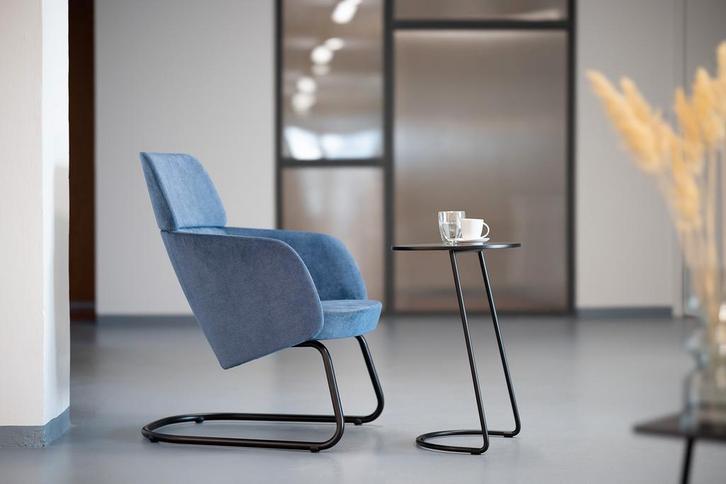 Rim Winx Lounge, medium rug, Zakelijke goederen, Kantoor en Winkelinrichting | Kantoormeubilair en Inrichting, Stoel, Nieuw in verpakking