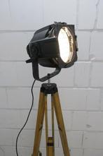 Theater Lamp - Staande lamp - Aluminium, Staal, Hout