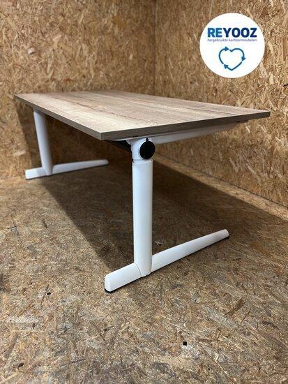 Ahrend 500 bureau - 160x80cm - slinger - wit onderstel - ..., Zakelijke goederen, Kantoor en Winkelinrichting | Kantoormeubilair en Inrichting