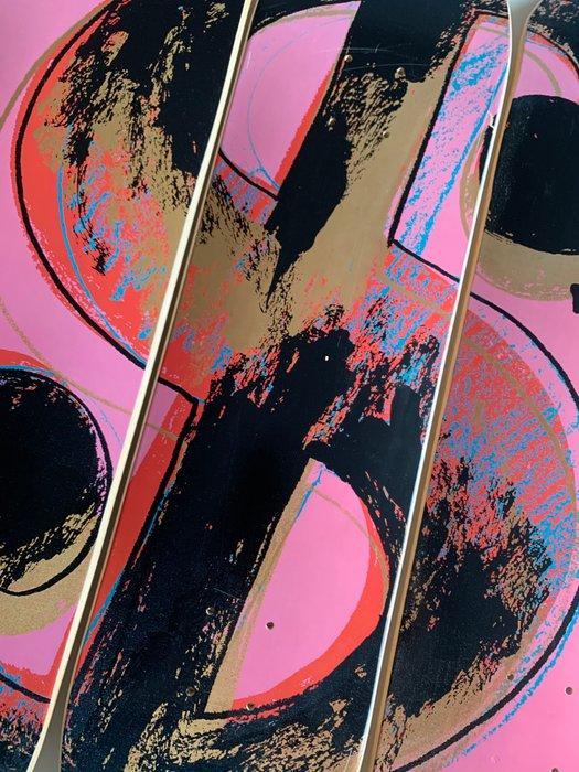 Andy Warhol (after) x The Skateroom - Dollar Sign Pink, Antiek en Kunst, Kunst | Designobjecten