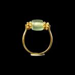 Oud-Romeins Ring met Romeinse glaskraal (Zonder