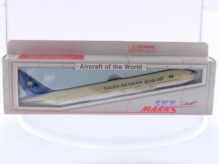 Schaal 1:200 Skymarks SKR103 Boeing 777-200 Saudi Arabian..., Hobby en Vrije tijd, Modelbouw | Vliegtuigen en Helikopters, Nieuw