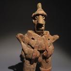 Nayarit, Mexico Terracotta Figuur van een krijger. Zeer
