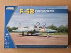 Kinetic K48021 F-5B Freedom Fighter 1:48 NL decals!, Hobby en Vrije tijd, Modelbouw | Vliegtuigen en Helikopters, Verzenden, Nieuw