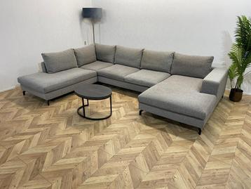 Licht Grijze U Bank ~ Losse Kussens Met Afneembare Hoezen beschikbaar voor biedingen