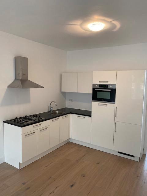 Te huur: Appartement Goeverneurlaan in Den Haag, Huizen en Kamers, Huizen te huur, Zuid-Holland, Appartement