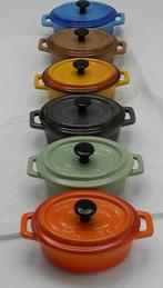 In de stijl van Le Creuset 6 mini cocottes - Ovenschaal -, Antiek en Kunst
