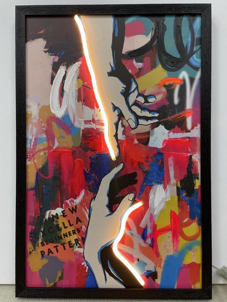 Neon Art Woman Hands, Huis en Inrichting, Woonaccessoires | Schilderijen, Tekeningen en Foto's