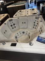 WINTERACTIE – Stellar Platinum Showroommodel Jacuzzi (6 P, Tuin en Terras, Bubbelbaden en Hottubs, Nieuw