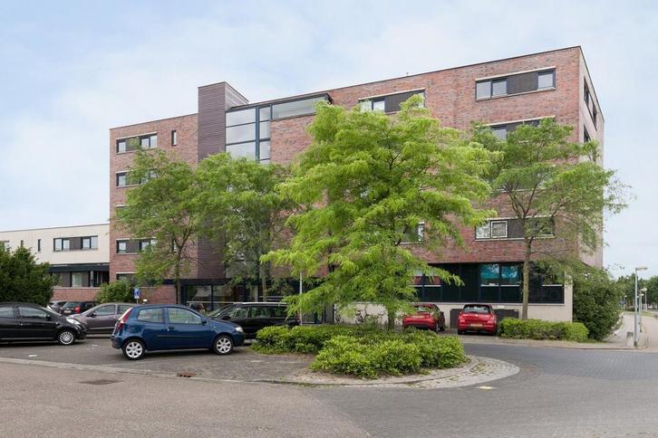 Appartement te huur in Almere - 93 m² - 3 kamer(s) - 3, Huizen en Kamers, Huizen te huur, Flevoland, Appartement