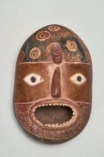Precolumbiaans. Paracas Zeldzame keramische hoofdvaatjes -