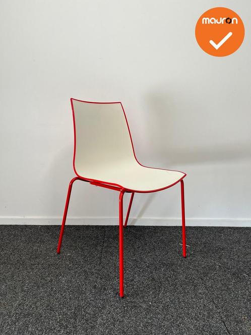 Designstoel - Pedrali 3D - 4-poots stoel - Wit met rode pote, Zakelijke goederen, Kantoor en Winkelinrichting | Kantoormeubilair en Inrichting