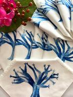 Mantel, 12 bijpassende servetten, levensbomen met prachtig