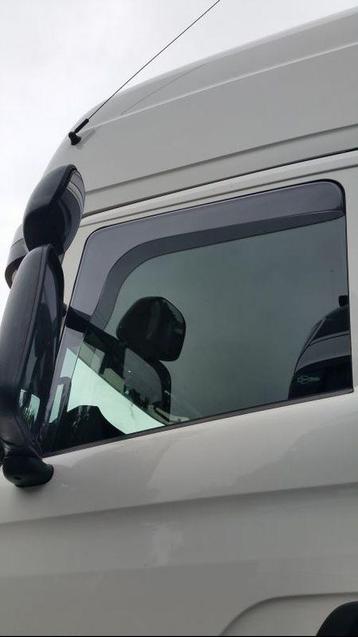 Daf Scania Mercedes Iveco Renault raamkappen visors fenders beschikbaar voor biedingen