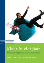 Klaar in vier jaar 9789047301301, Boeken, Schoolboeken, Verzenden, Zo goed als nieuw