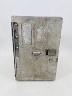 Driessen Aviation - Container - Britannia Airways galley, Antiek en Kunst