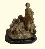 C. Mazzei - Beeld, Bergere et ces moutons - 31 cm -