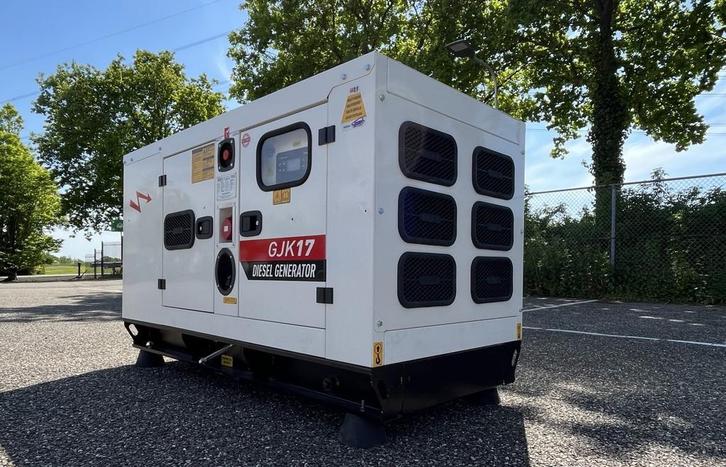 Aggregaat Kubota 15 kVA gebruikt 1500 draaiuren, Doe-het-zelf en Verbouw, Aggregaten, Dieselolie, Zo goed als nieuw, 10 tot 30 kVA