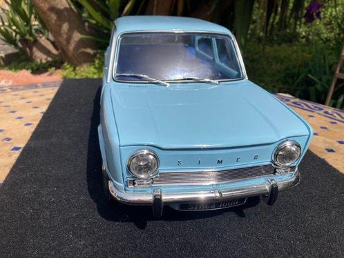 Eaglemoss 1:8 - Model sedan - Simca, Hobby en Vrije tijd, Modelauto's | 1:5 tot 1:12