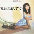 LP gebruikt - Sandii &amp; The Sunsetz - Immigrants, Cd's en Dvd's, Vinyl | Pop, Zo goed als nieuw, Verzenden