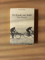 Op schrijvers voeten De Ronde van Italië 9789020402315, Boeken, Verzenden, Gelezen, Buzzati