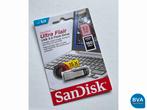 Online veiling: 2 st. SanDisk USB3.0 USB-stick Ultra Flair