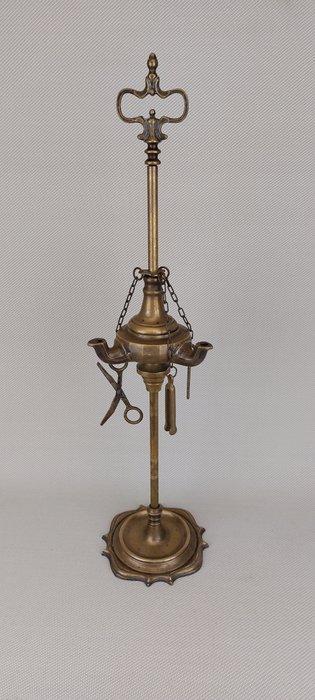 Olielamp - Fraaie 3 pits - Gepatineerd brons - Snotneuslamp, Antiek en Kunst, Curiosa en Brocante