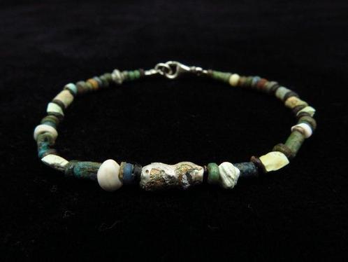 Oud-Egyptisch Armband gemaakt van turkoois, glas en faience, Sieraden, Tassen en Uiterlijk, Antieke sieraden