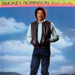 LP gebruikt - Smokey Robinson - Touch The Sky, Cd's en Dvd's, Vinyl | R&B en Soul, Zo goed als nieuw, Verzenden