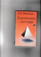 Experimenten met magie 9789027422804 Kate Brennan, Boeken, Esoterie en Spiritualiteit, Verzenden, Gelezen, Kate Brennan