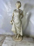 Lucas Madrassi - sculptuur, Femme, à la cruche - 53 cm -, Antiek en Kunst, Antiek | Keramiek en Aardewerk