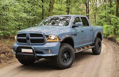 Side Steps Chaos Zwart Staal Dodge Ram 1500 | 2009-2018, Auto-onderdelen, Carrosserie en Plaatwerk, Ophalen of Verzenden