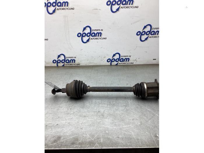 Aandrijfas rechts-voor Audi 8e0407272ba jnx, Auto-onderdelen, Remmen en Aandrijving, Gebruikt, Ophalen of Verzenden