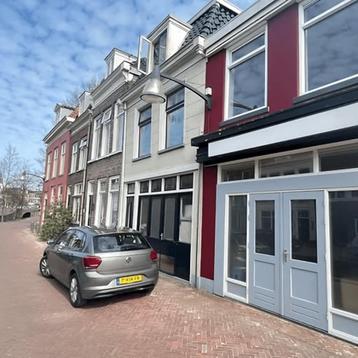 Zelfstandige studio beschikbaar voor biedingen