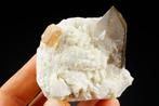 TOP Gouden TOPAZ kristallen met kwartskristallen op matrix -, Verzamelen, Mineralen en Fossielen