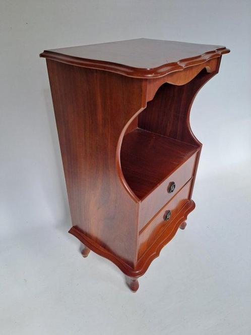 Kast - Hout - Hal/ nachtkastje, Antiek en Kunst, Curiosa en Brocante