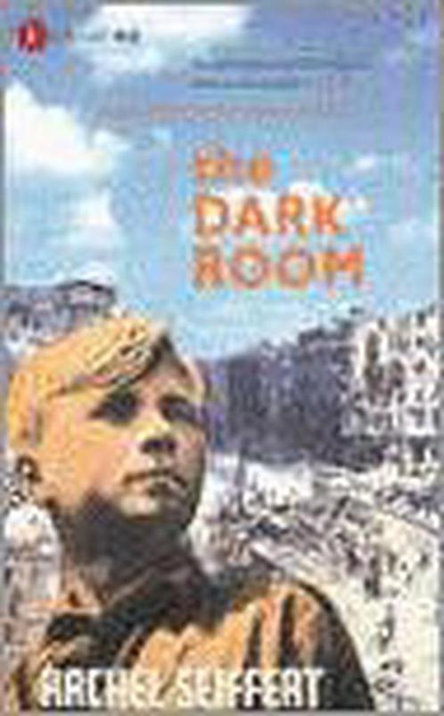 DARK ROOM, THE (WAR PROMO) 9780099483496 R Seiffert, Boeken, Overige Boeken, Gelezen, Verzenden