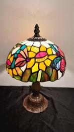Tafellamp - Glas-in-lood - Tiffany-stijl vlinder, Antiek en Kunst