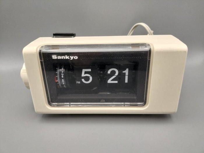 Flip klok - Sankyo - Plastic - 1970-1980, Antiek en Kunst, Kunst | Designobjecten