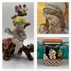 Beeld, Madonna met Kind, kind aan raam, en musicerend, Antiek en Kunst, Antiek | Glas en Kristal