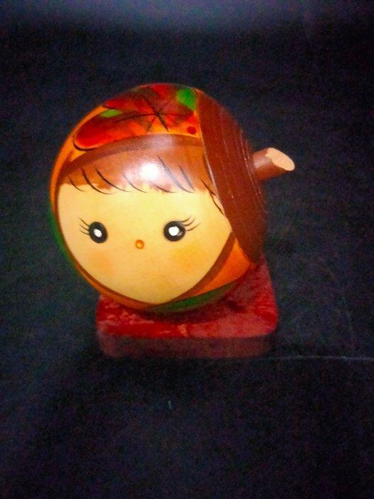 Beeldje, prachtige vintage creatieve kokeshi , ontvangen, Antiek en Kunst, Curiosa en Brocante