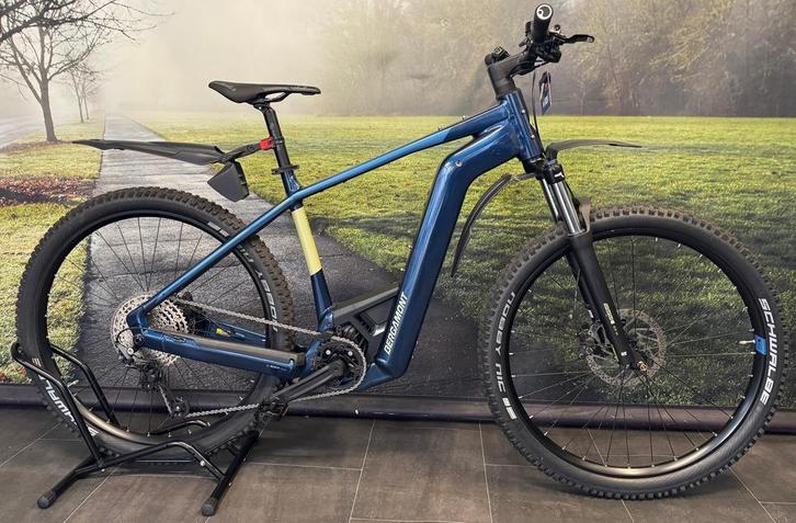 Bergamont E-MTB • Electrische Mountainbike BOSCH CX 750WH, Fietsen en Brommers, Elektrische fietsen, 50 km per accu of meer, Zo goed als nieuw