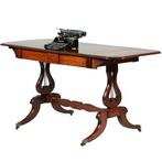 Massief mahonie sidetable of smalle schrijftafel met 2 laden, Antiek en Kunst, Ophalen of Verzenden