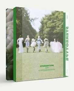 cd box - STAYC - Stereotype (B Ver.), Cd's en Dvd's, Cd's | Overige Cd's, Zo goed als nieuw, Verzenden