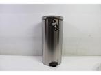 Brabantia NewIcon Prullenbak - 30 liter - Pedaalemmer - Matt, Huis en Inrichting, Woonaccessoires | Prullenbakken, Verzenden, Zo goed als nieuw