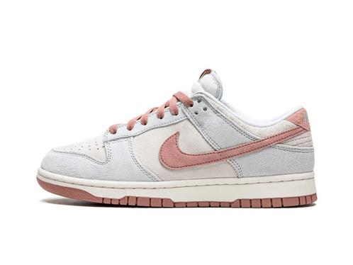 Nike Dunk Low Retro Fossil Rose - Maat 44.5 EU, Kleding | Heren, Schoenen, Ophalen of Verzenden