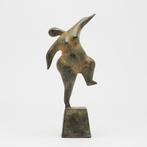 Beeld, NO RESERVE PRICE - Voluptuous Balancing Lady, Antiek en Kunst, Kunst | Designobjecten
