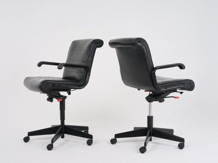 Knoll - Richard Sapper - Stoel (2) - Sapper stoel - Leder,, Antiek en Kunst, Antiek | Meubels | Stoelen en Banken