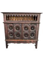 Kabinet - notenhout - kruidenkastje